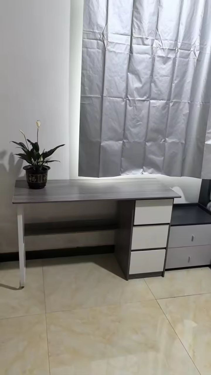 🖥️ Bureau d’Angle Moderne