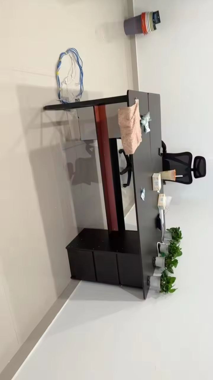 🖥️ Bureau d’Angle Moderne